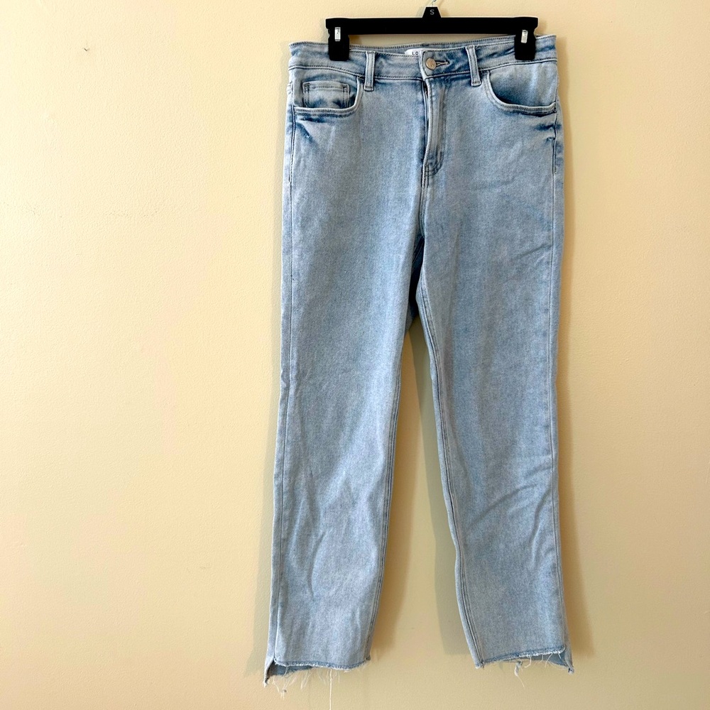 Lovervet by vervet High Rise Light Wash Slim Straight Jeans